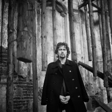 Egor (portrait rastegnutom coat) / ........