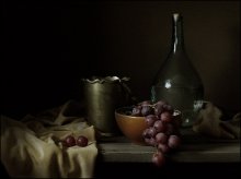 With grapes / ***