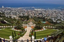 Bahai Gardens / ***