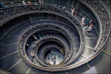 Stairs Da Vinci / ***