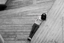 Grey wall / ***