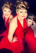 lady / in red