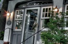 House in Brooklyn / ***