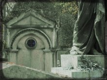 La Force Du Silence #1 / Cimetiere du Pere Lachaise