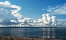 Oh, those clouds in the blue ... / ***