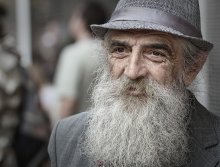 Grandfather / ***
