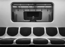 Self-portrait in the subway ... / ***