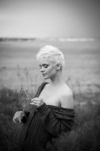Memories of lightness / ***