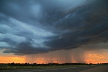 Stormy Sunset / ***