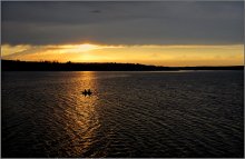 Gold-Sonnenuntergang / ***