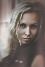 Tusya / ---