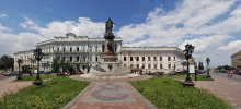 Catherine Square in Odessa. / ***