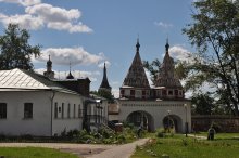 Das Kloster Tore / ***