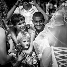 Wedding crooks / ***