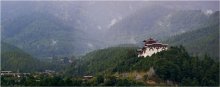 Dzong / ***