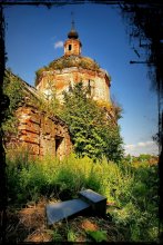 Church of the Nativity of the Blessed Virgin in Soroguzhino / ***