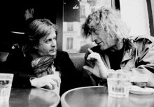 "For Rock'n'ROLL need 3 things - anguish of loneliness, my energy, and that's what's in your hand .." / Nilda Fenandez