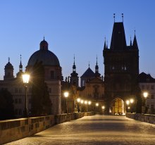 Charles Bridge / ***