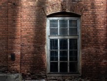 Window / ***