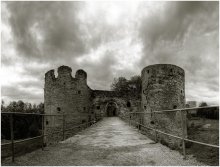 Fortress / ***