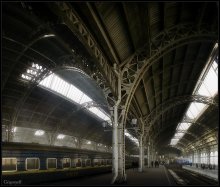 Vitebsk Station in St. Petersburg. View from the platform / ***