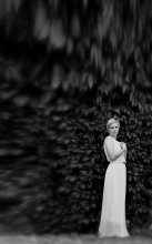 Julia / .......