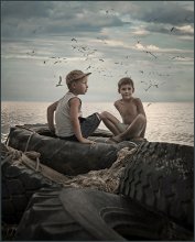 Vova and Yegor abandoned Pier ... / ***
