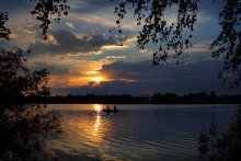 Sunset over the lake ... / ******************