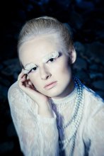 The White Swan / !!!!!!!!!!!!!