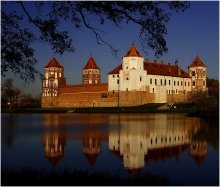 Mir Castle / ***