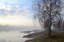 On the bank of the river is very quiet / ***