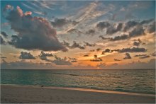 Sunset / ***