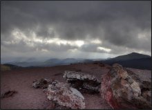 Stones of volcanic ..... / ***