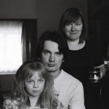 family / ***
