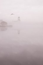 Castle in the mist / ***