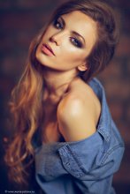 Alyona / ***