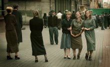 about women's legs, the male cap and Belomorkanal / ***