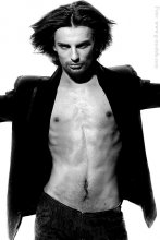 Simon / www.g-models.com