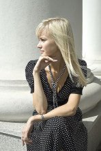blonde Dame / ***