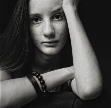 Ksenia / ilford 400, 6*6