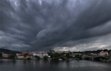clouds over the city .... / ***