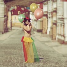 left the circus (circo) / ***