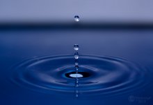 Water tumbling / ...............