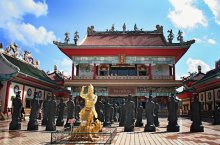Chinese Temple Viharnra-hsien / ***