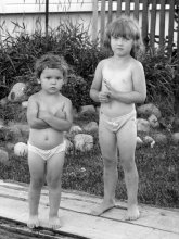 Nella and Sasha. / ***