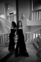 The Mirror / ***