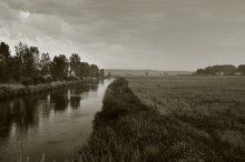 Fluss und Wiese / ***