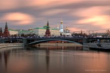 # Kremlin / ***