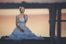 CHILDHOOD IS GONE WITH THE SUNSET / ***