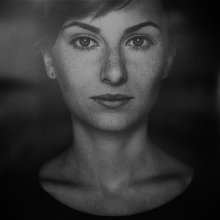 Elena / ***